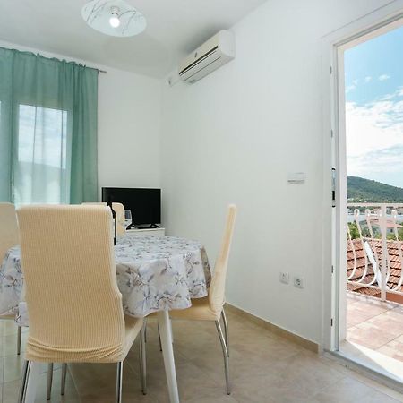דירות Vinišće Apartman Paula 1 מראה חיצוני תמונה
