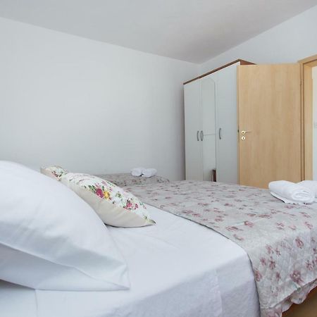 דירות Vinišće Apartman Paula 1 מראה חיצוני תמונה