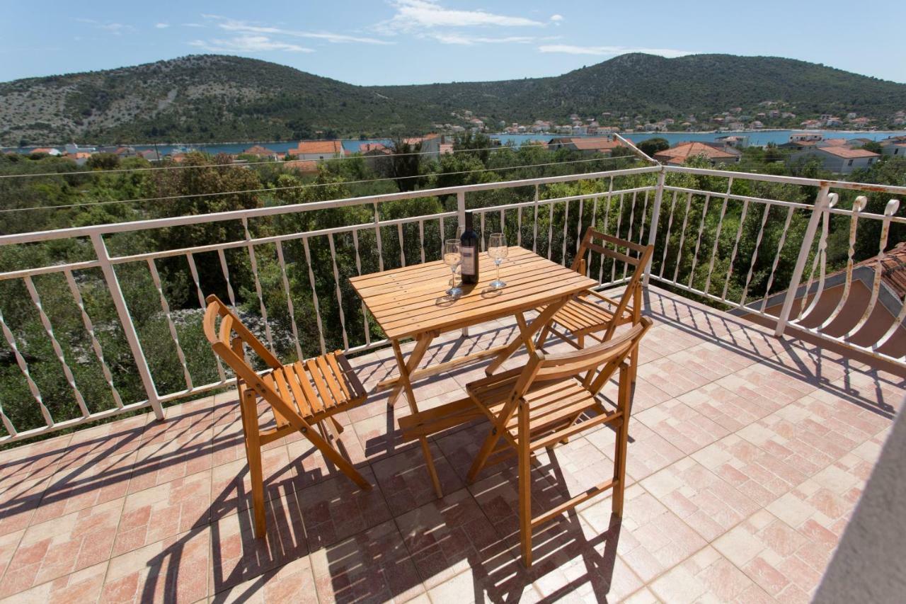 דירות Vinišće Apartman Paula 1 מראה חיצוני תמונה