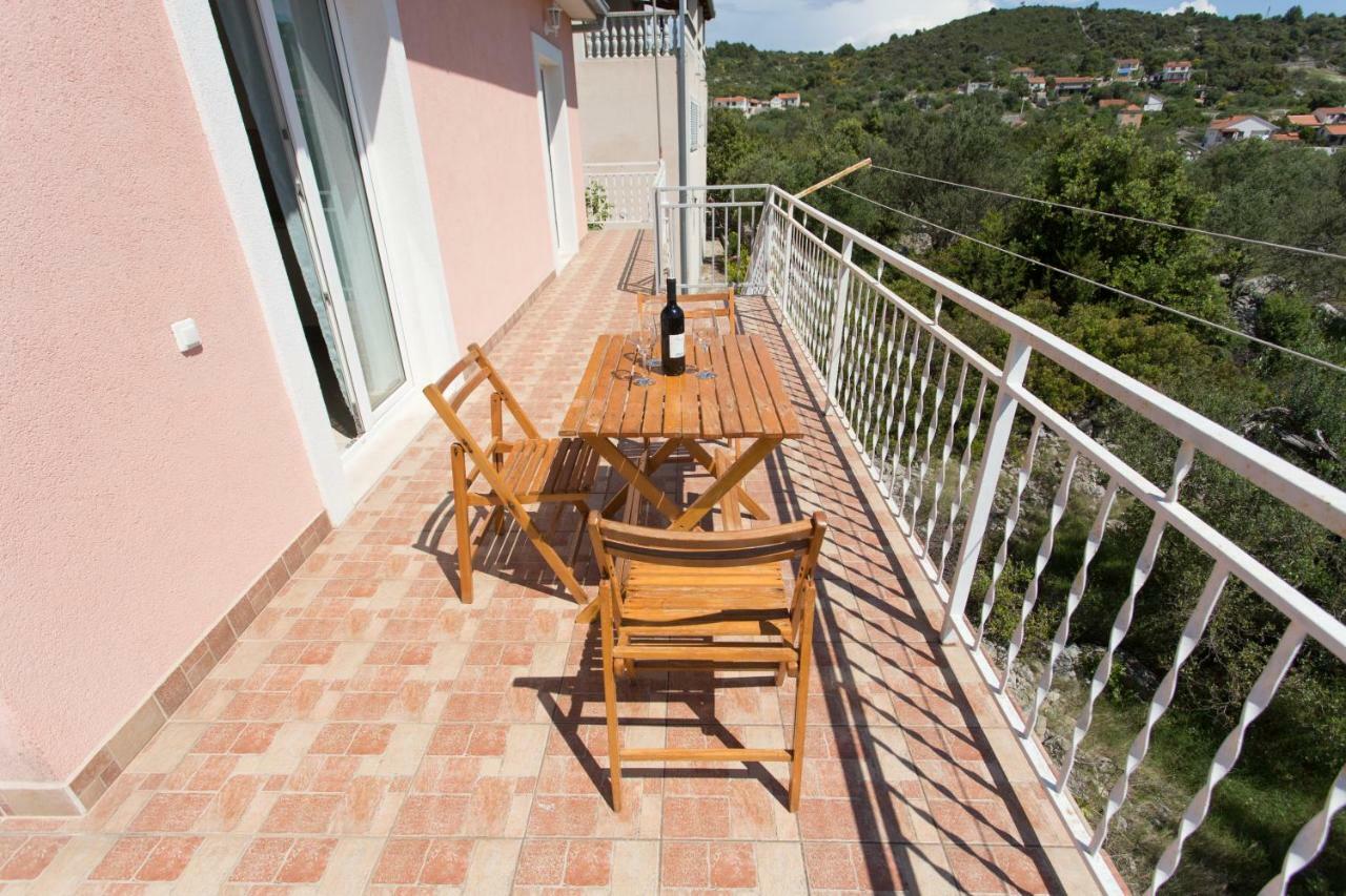 דירות Vinišće Apartman Paula 1 מראה חיצוני תמונה