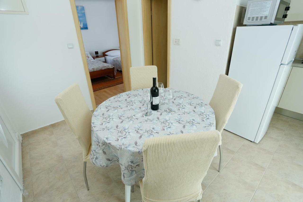 דירות Vinišće Apartman Paula 1 מראה חיצוני תמונה
